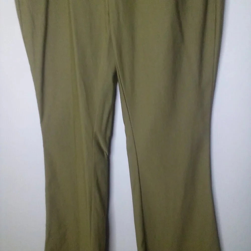 Cato Pants Women 6 Pull On Elastic Waist Boot Cut Pockets Soft Stretch Green